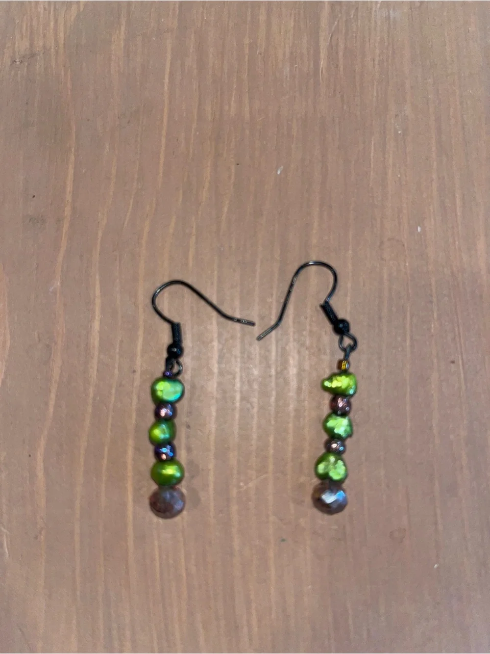Peridot colored green freshwater pearl earrings with purple crystal black new
